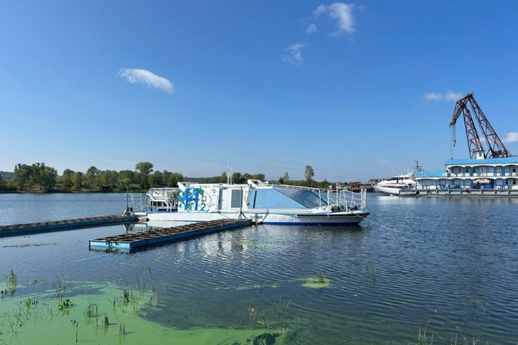 97. В Зеленодольске спустили на воду первое водородное судно