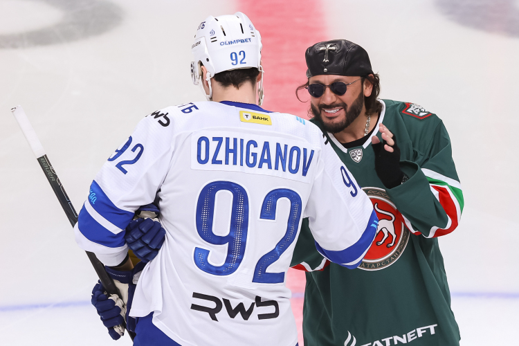 Стас Михайлов спел на «Ак Барс Шоу» и провел символическое вбрасывание