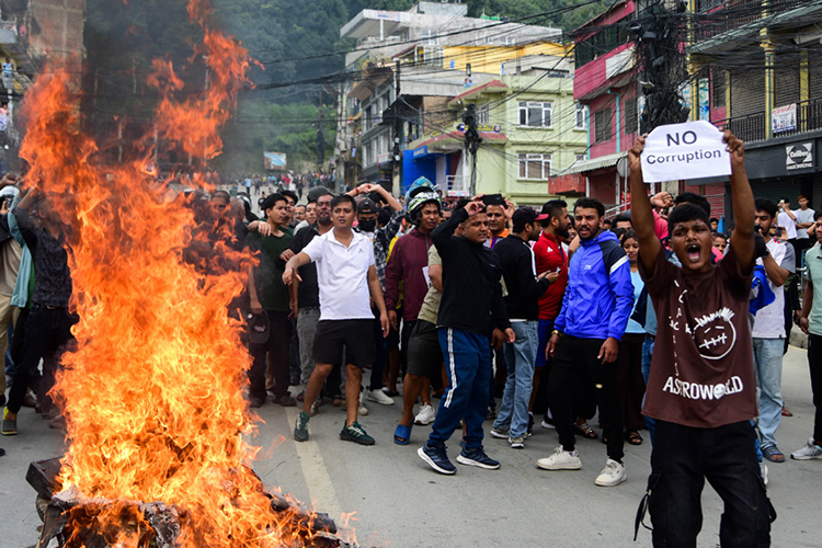 Протесты поколения Z в Непале, Индонезии и Мексике