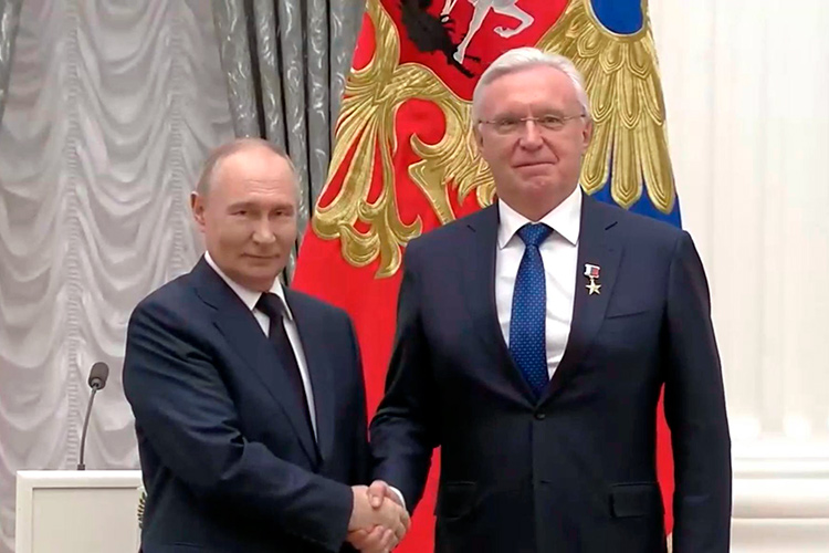 Сергею Когогину присвоили звание Героя Труда