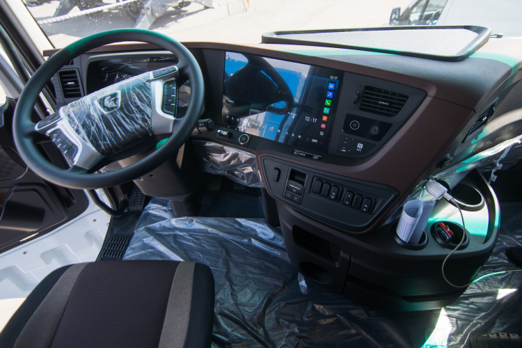 КАМАЗ пережил спад спроса и нашествие «китайцев»