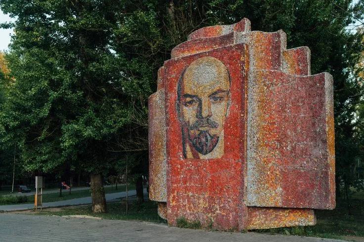 Памятник Ленину в Казани включили в список объектов культурного наследия