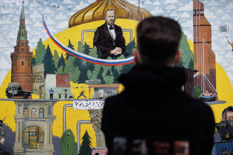 В галерее «БИЗОN» с аншлагом открылись сразу две выставки