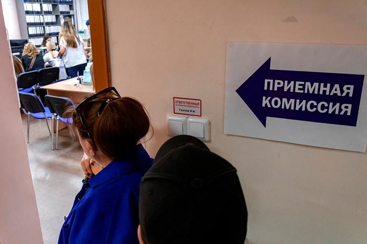 В Татарстане семьям компенсируют 30% стоимости обучения ребенка в ссузах, а матерям-студенткам — няню